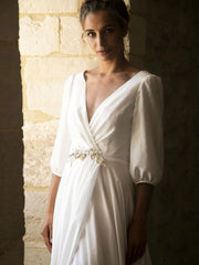 3/4 Sleeves White Wedding Dresses A Line Floor Length Pleated V Neck Bridal Dresses