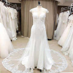 Gorgeous Mermaid Lace Vintage UK Wedding Dresses Sleeveless with Train