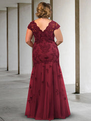 A-Line Mother of the Bride Dress Luxurious Plus Size Elegant Scoop Neck Floor Length Lace Tulle Sleeveless