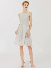 Sheath / Column Mother of the Bride Dress Formal Classic & Timeless Elegant & Luxurious Convertible Dress Jewel Neck Knee Length Chiffon 3/4 Length Sleeve with Criss Cross Crystal