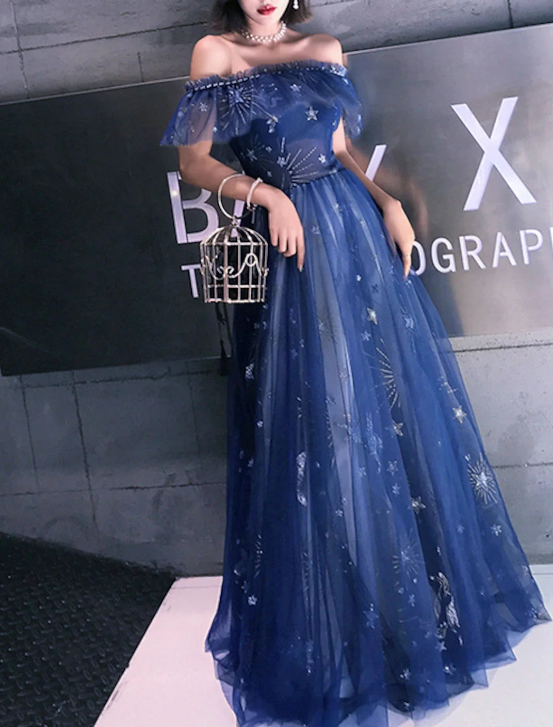 A-Line Prom Dresses Elegant Dress Wedding Guest Party Wear Floor Length Short Sleeve Off Shoulder Tulle with Embroidery Tiered
