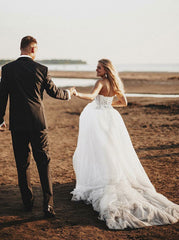Strapless A-Line Sweetheart Tulle Wedding Dress with Appliques