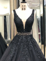 Long Black Deep V-neck Appliques Prom Dress