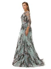 Long Sleeve Green Appliques Beading Prom Dress