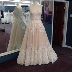 Ivory Lace Appliques Sweetheart Champagne Tulle Wedding Dresses 2018