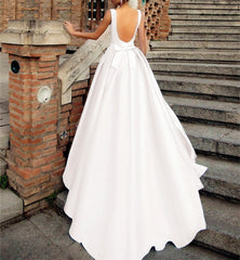 Vintage Scoop Neck Bow Back Satin Ball Gown Wedding Dresses