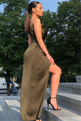 Sexy Black V-Neck Side Split Close-fitting Ruffles Prom Dress