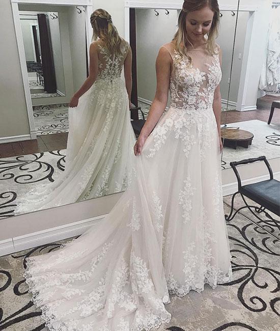 White Round Neck Lace Tulle Long Wedding Dress