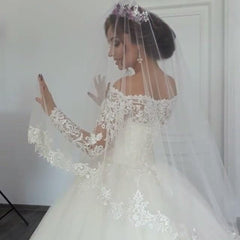 Vintage Long Sleeves Lace Wedding Ball Gown Dresses For Bride