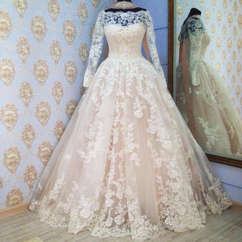 Long Sleeves Ball Gowns Lace Wedding Dress Champagne