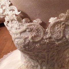 Romantic Lace Pearl Beaded Sweetheart Wedding Dresses Ball Gowns