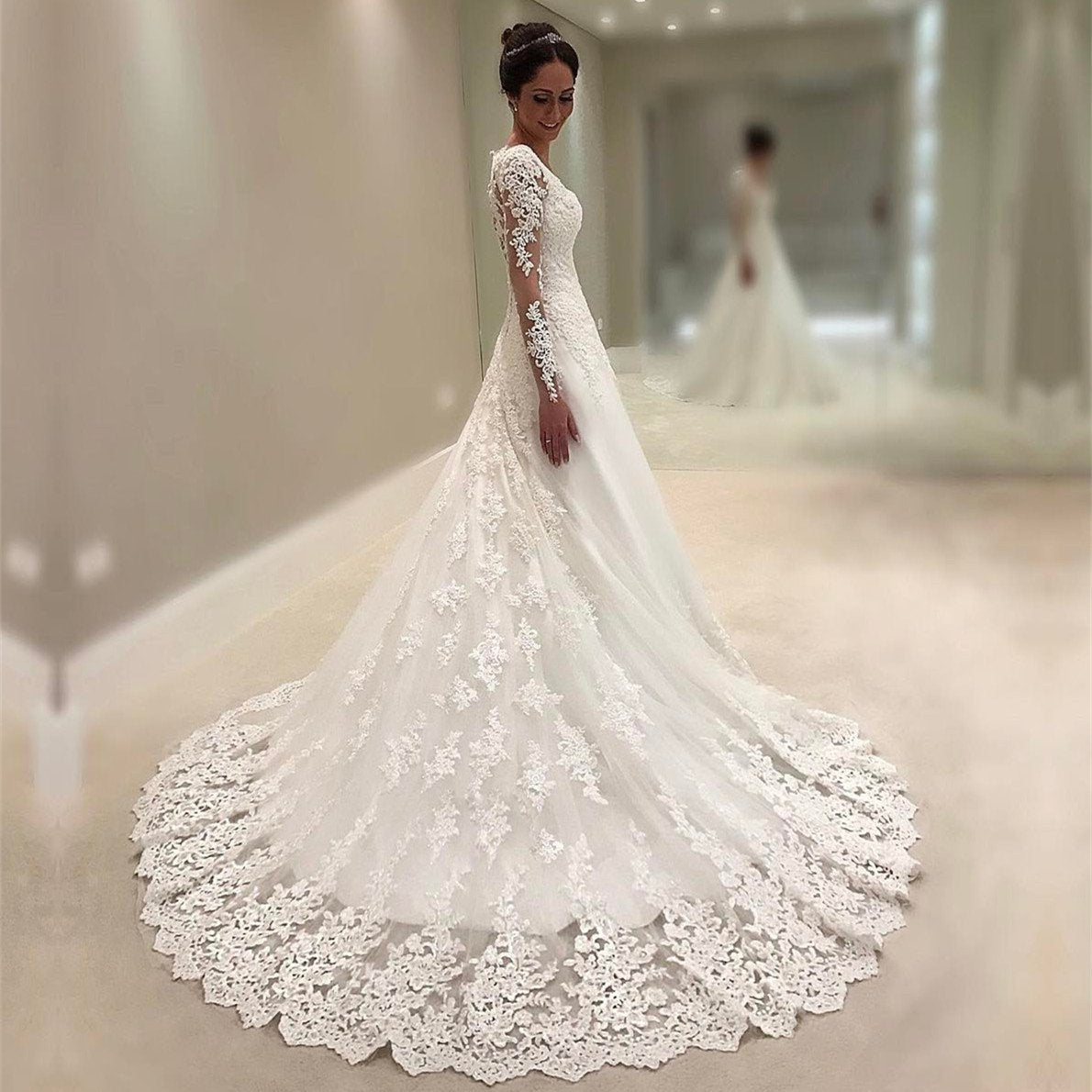 Vintage Lace Wedding Dresses Princess Long Sleeves Bridal Gowns