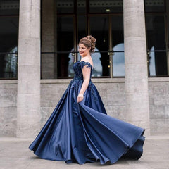 Elegant V Neck Lace Off Shoulder Ball Gowns Satin Dress For Wedding