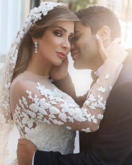 Vintage Long Sleeves Wedding Dresses Lace Embroidery 2017
