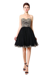 Luxury Tulle Sweetheart Neckline A-line Homecoming Dresses with Lace Appliques