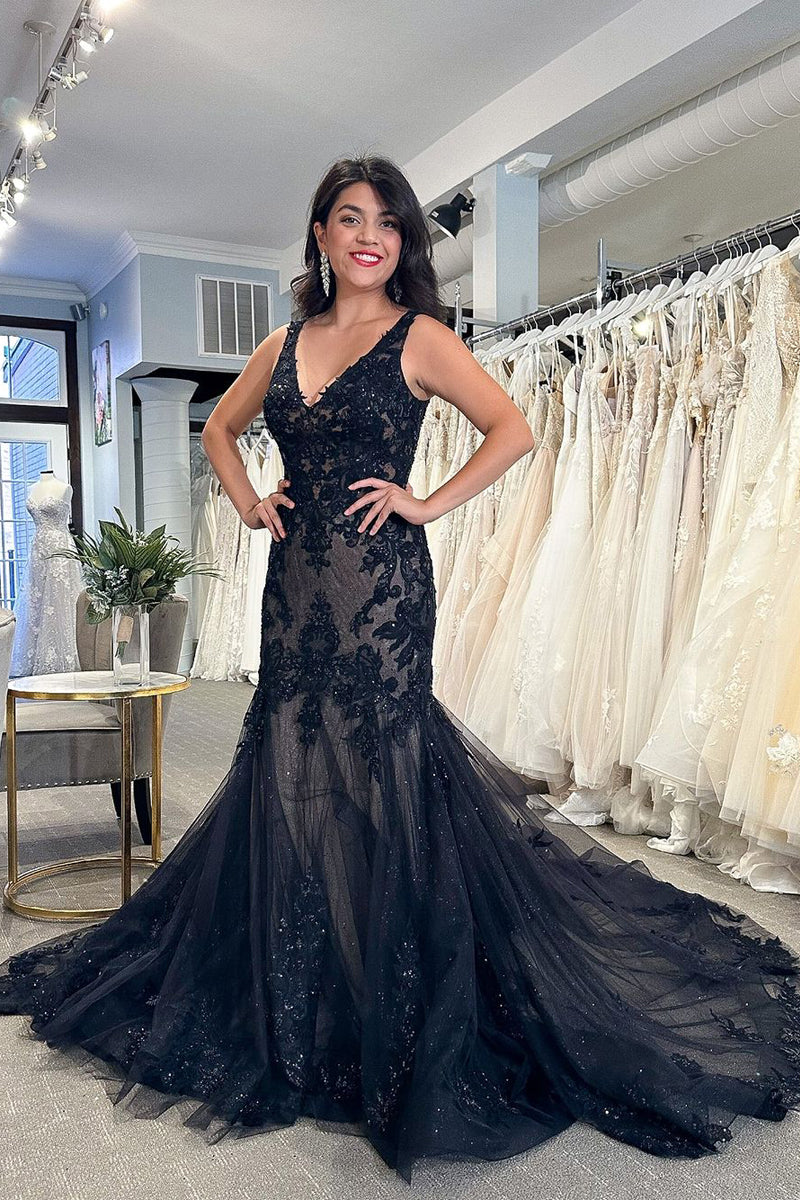 Black V Neck Backless Lace Trumpet Mermaid Prom Dress