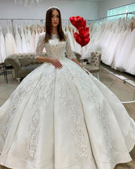 Half Sleeves Scoop Beading Appliques Ball Gown Bridal Wedding Dress