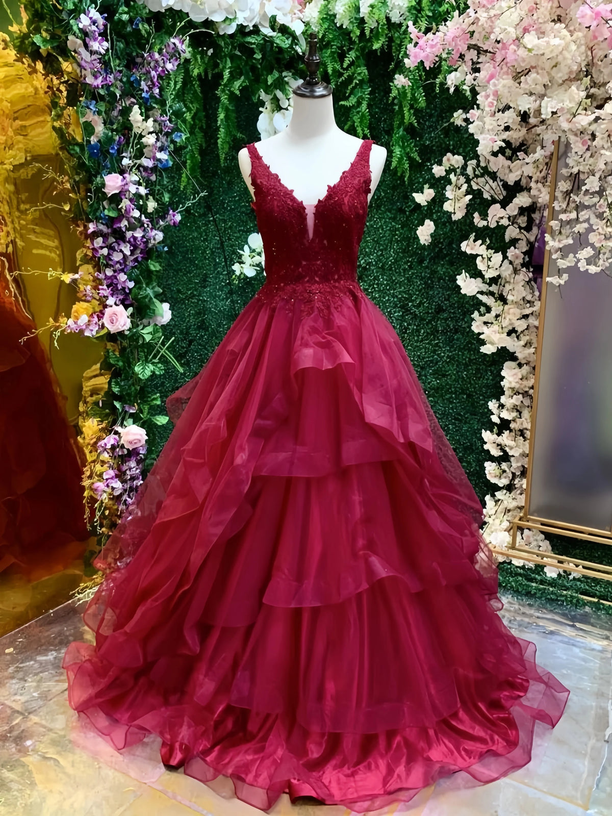 A Line Burgundy Ruffles Appliques Prom Dress