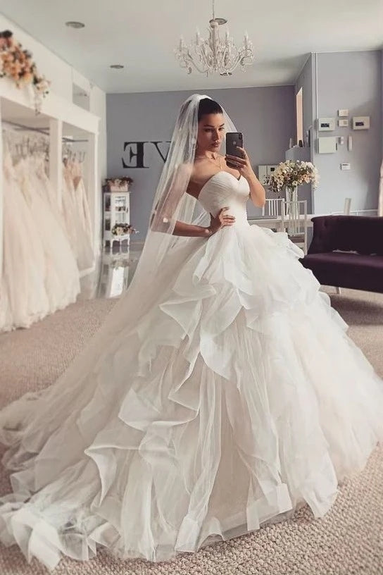 Pleats Ruffles Ball Gown Sweetheart Tulle Wedding Dress