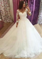 Tulle V-neck Long Sleeves Ball Gown Wedding Dress With Lace Appliques