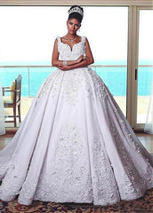 Beading Tulle & Satin Scoop 3D Flowers Ball Gown Wedding Dress