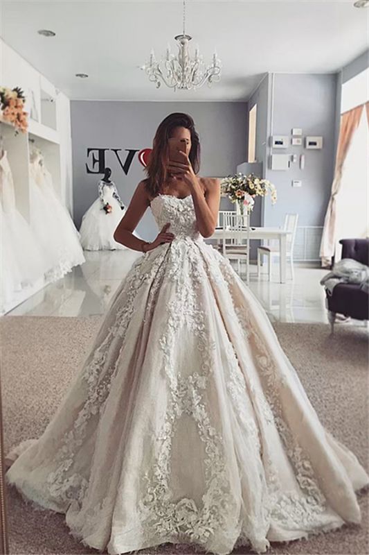 Appliques Ball Gown Flowers Strapless Tulle Wedding Dress