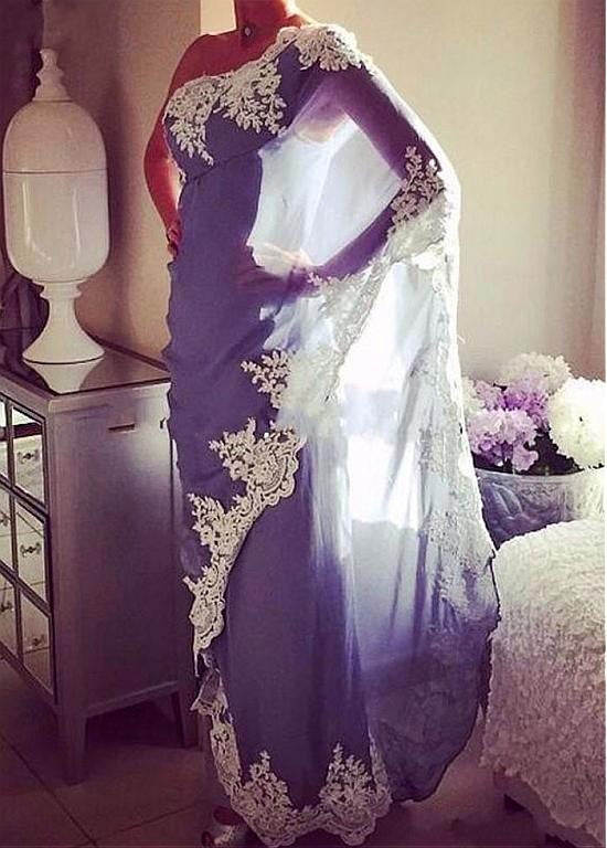 Sheath Evening Dress With Lace Appliques