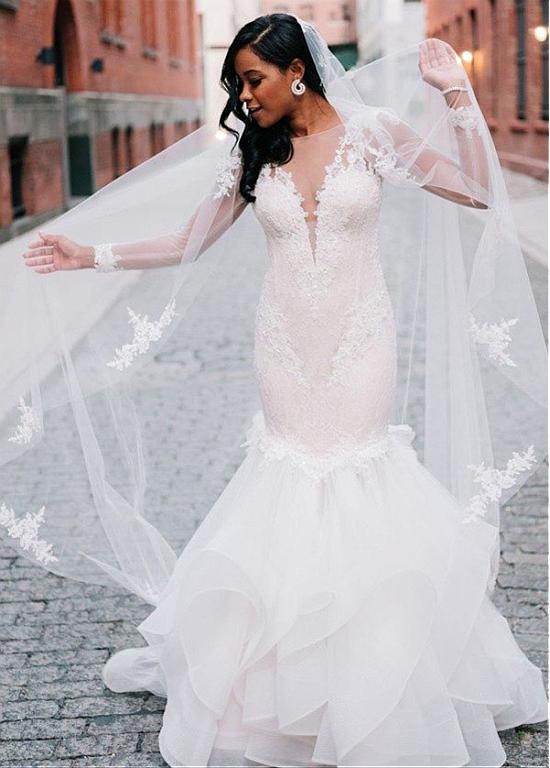 Long Sleeves Tulle Bateau Mermaid Wedding Dress With Lace Appliques