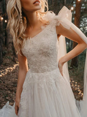 Tulle Flowers One Shoulder Appliques Wedding Dress
