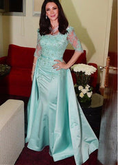 Formal Dress With Lace Appliques
