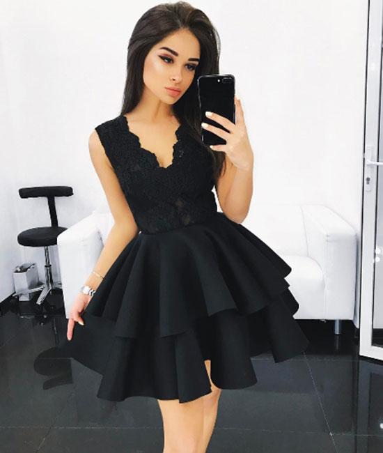 Ruffles Ball Gown Black V Neck Lace Short Prom Dress