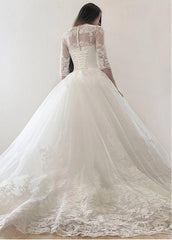 Tulle Bateau Long Sleeves Lace Appliques Ball Gown Wedding Dress