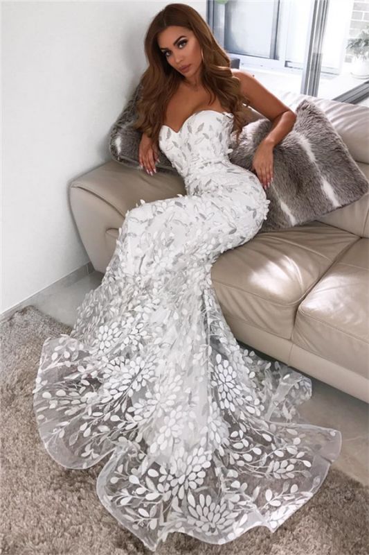 Appliques See Through Open Back Sweetheart Leaf Tulle White Prom Dress