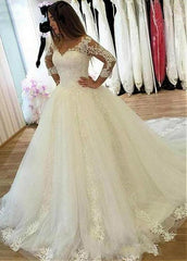 Tulle V-neck Long Sleeves Ball Gown Wedding Dress With Lace Appliques