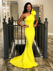 Sweep Train Yellow Mermaid One-Shoulder Prom Dress with Ruffles