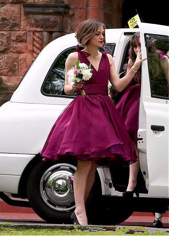 Alluring Taffeta V-neck Short Bridesmaid Dresses