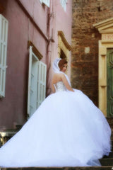 Elegant Crystal And Pearl Beaded Sweetheart Ball Gowns Wedding Dresses 2018