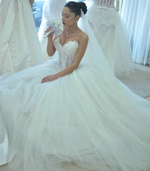 Lace Pearl Beaded Sweetheart Ball Gown Wedding Dresses For Bride