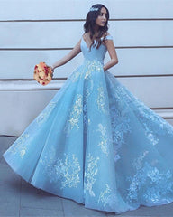 Elegant V-neck Off Shoulder Prom Dresses Ball Gowns