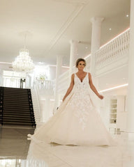 Tulle Appliques V Neck Lace Appliques Champagne Wedding Dress
