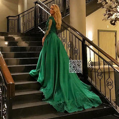 Lace Appliques Long Sleeves V Neck Ball Gowns Wedding Dresses
