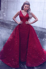 Red Straps Sleeveless Sheath Lace V-Neck Prom Dress with Beading