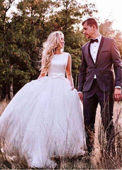 Tulle & Satin Bateau Bowknot V-cut Back A-line Wedding Dress