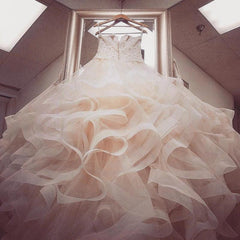 Blush Pink Organza Ruffles Ball Gowns Wedding Dresses With White Lace Top