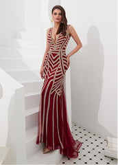 Tulle V-neck Gold Mermaid Evening Dress With Rhinestones