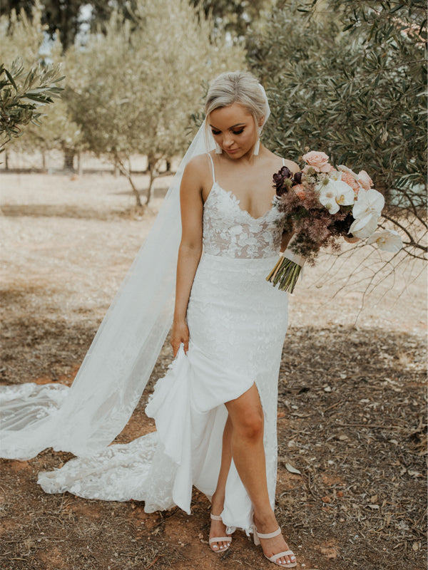 Simple Spaghetti Strap Tulle Lace Side Slit Long Wedding Dresses.DB10780