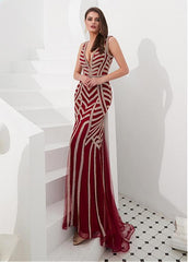 Tulle V-neck Gold Mermaid Evening Dress With Rhinestones