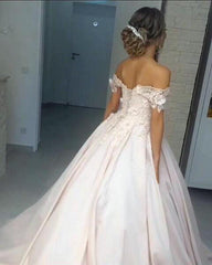 Beautiful Lace Off The Shoulder Ball Gown Satin Dresses