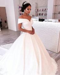 Vintage Off Shoulder V-neck Wedding Dresses Lace Ball Gowns