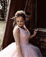 Satin V-neck Tulle Ball Gowns Wedding Dresses Pearl Pink